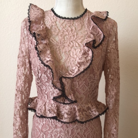 Alexis lace beautiful blush  👗 - Picture 2 of 7